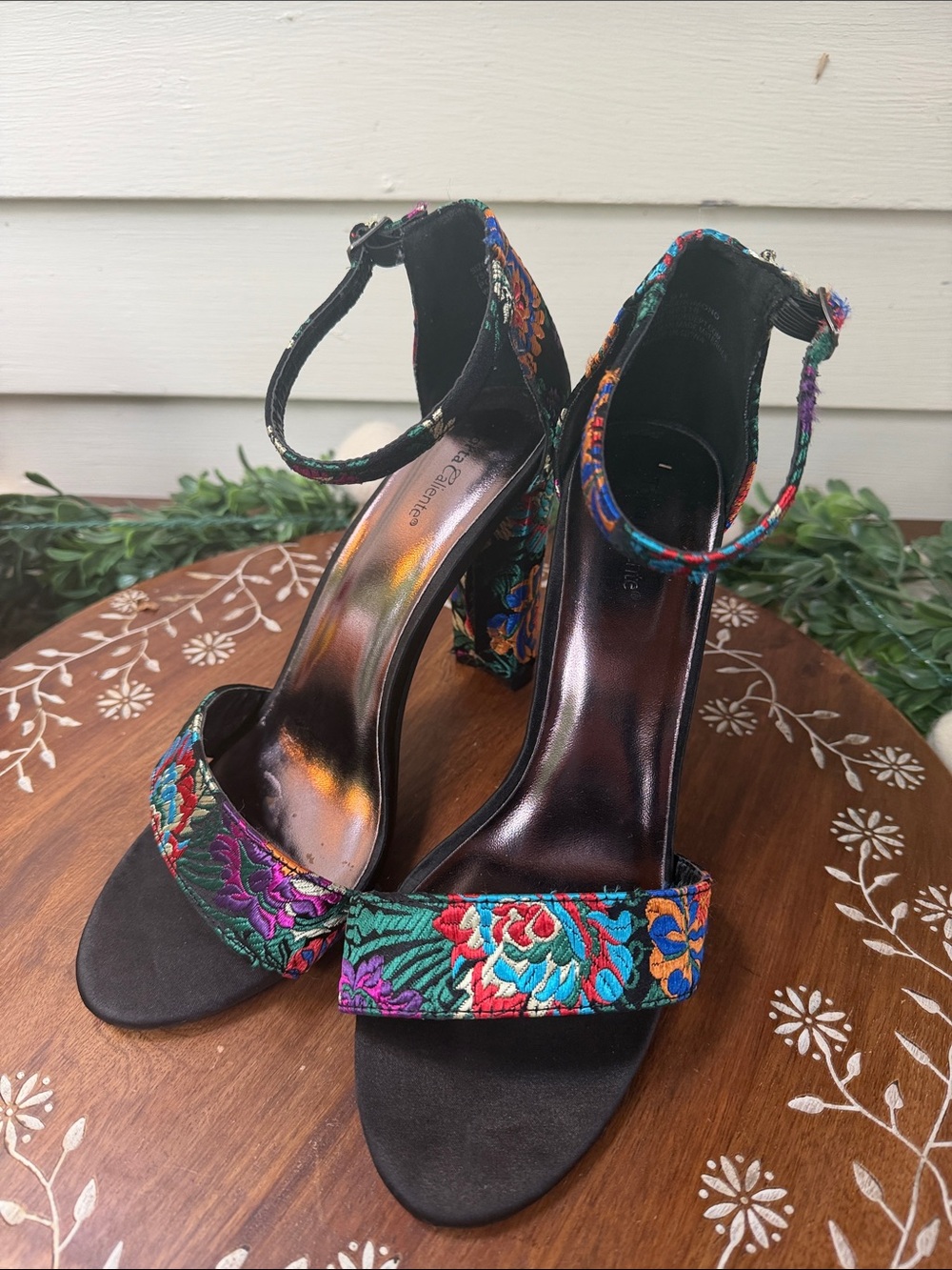Torta Caliente Embroidered Ankle Strap Heels